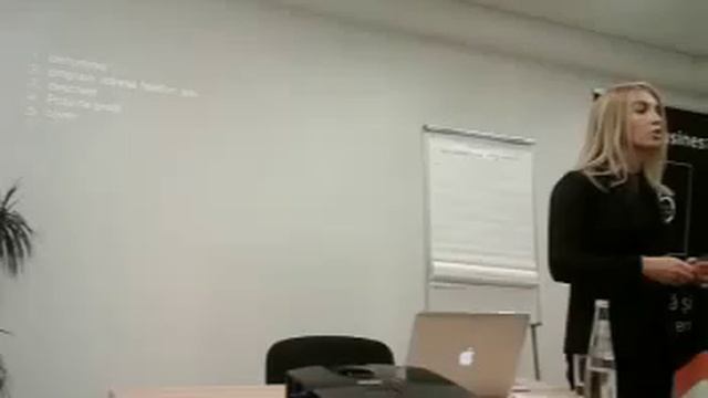 Workshop: Cum să creezi content valoros pentru rețelele sociale смотреть онлайн