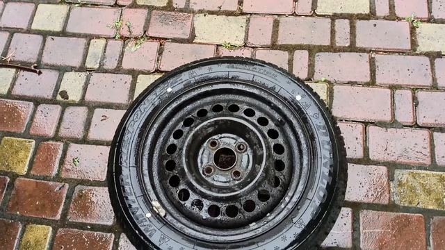 ЧТО ЗА ? КРАСНЫЕ ТОЧКИ НА ШИНЕ смотреть онлайн