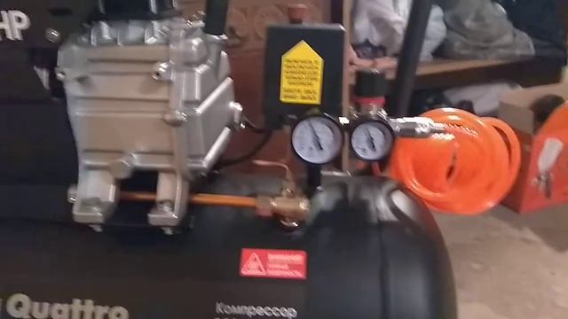 Компрессор Quattro Elementi KM 50-200. Пуск при +5С. смотреть онлайн