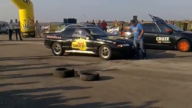 Drag Racing Moldova 2011 (Nissan Skyline Goodzila R32 GT-R)