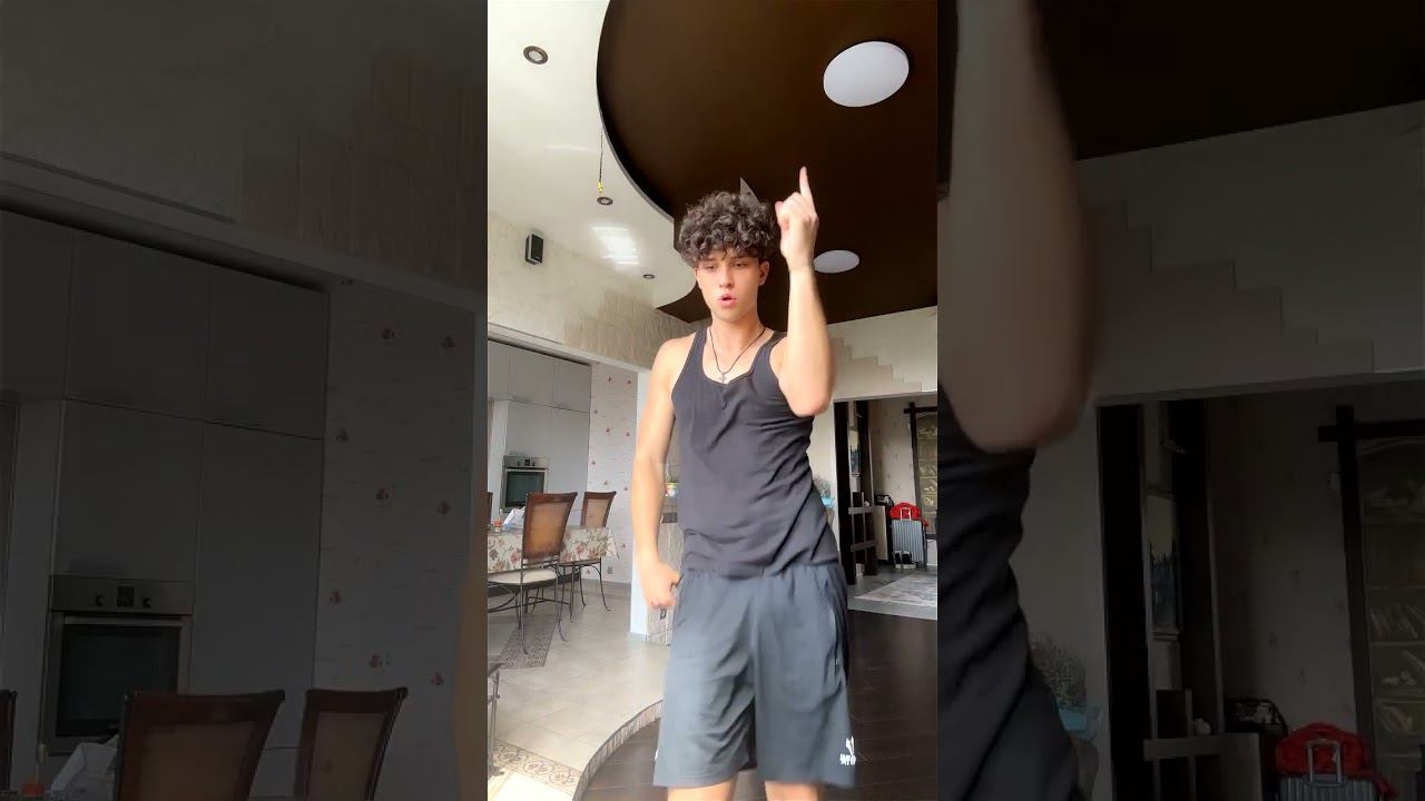 Женя Лизогуб смотреть онлайн