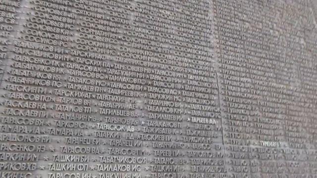 ПРОГУЛКА ПО НОВОСИБИРСКУ С ОЛЕЙ И ЕВГЕНИЕМ. СКВЕР СЛАВЫ смотреть онлайн