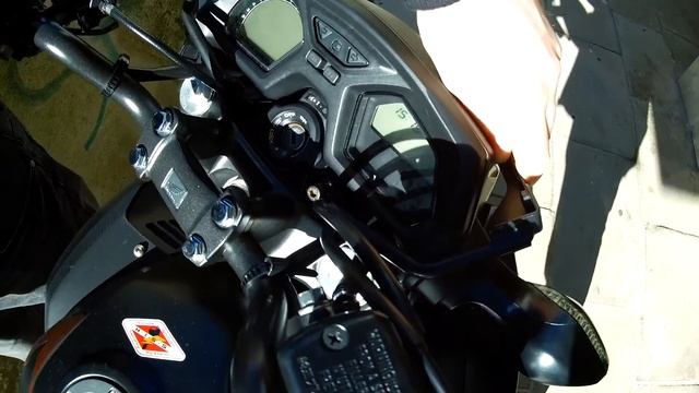 Honda CB 650F Instalação da Bolha Givi Sport Windshield смотреть онлайн