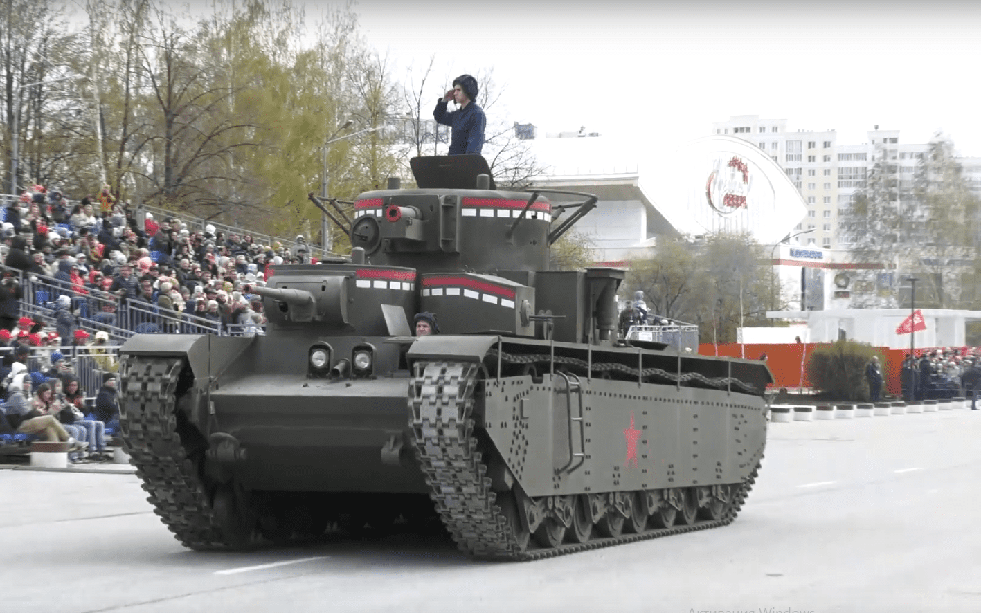 Эксклюзивная боевая техника на Параде Победы 2024 в Верхней Пышме смотреть онлайн