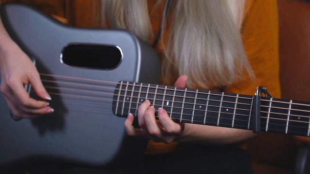 LAVA ME 4 carbon guitar review, tutorial and looping смотреть онлайн
