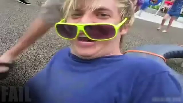 Лузер в очках смотреть онлайн