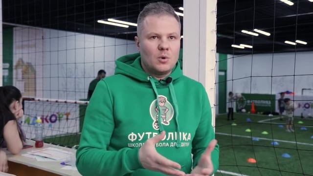 Дошкольный футбол   В каком возрасте лучше начинать занятия футболом? Как правильно выбрать секцию?