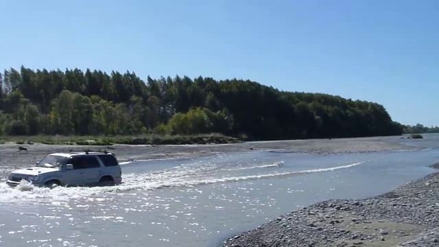 97 Toyota Surf at the Waimak смотреть онлайн