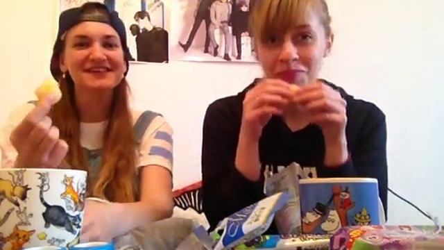 Пробуем азиатские сладости, часть 2: сильный оппа или остановите наш жор смотреть онлайн