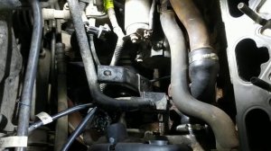 Заміна патрубка охолодження від помпи до трубки на лачетти 1.8 LDA