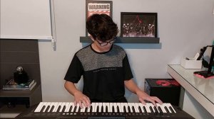 BELOW THE SURFACE PIANO COVER- FNAF SISTER LOCATION SONG.