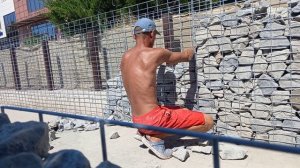 ручная укладка габиона