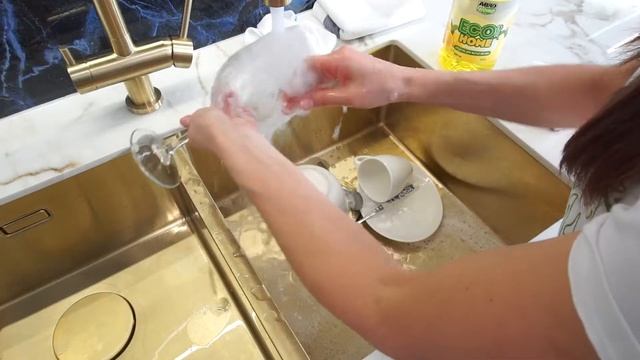 ECO HOME от ABRO Home средство для мытья посуды смотреть онлайн