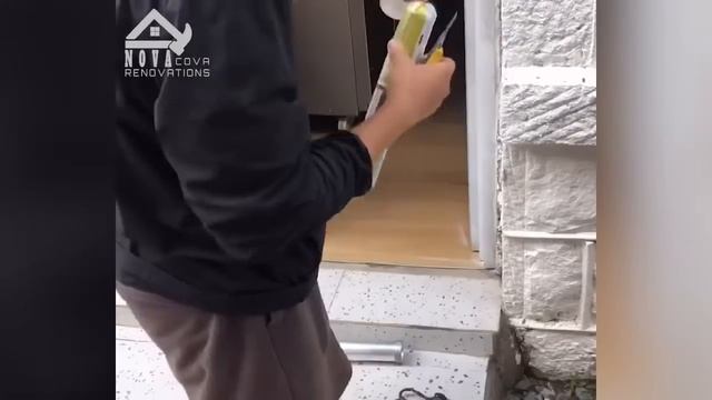 The young man has great ambitions, renovating a dilapidated house into a place with top cuisine смотреть онлайн
