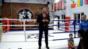 Руслан Проводников читает стихи в БК Ударник на Дмитровской