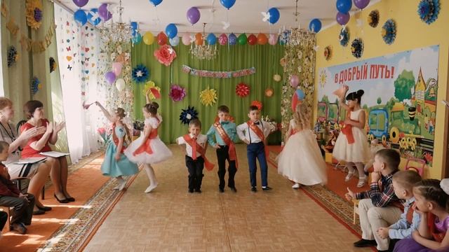 Смешные частушки на выпускном в Детском саду. Рассмешили родителей смотреть онлайн