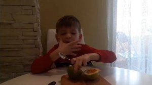 Маракуйя: какая на вкус и как ее есть