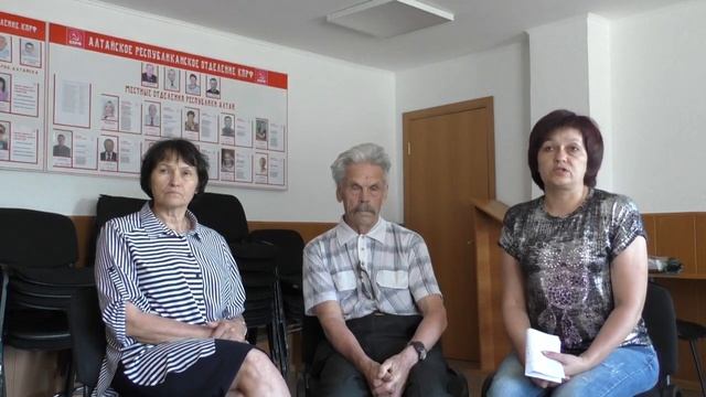СТАРИКОВ ВЫГОНЯЮТ ИЗ ДОМА смотреть онлайн