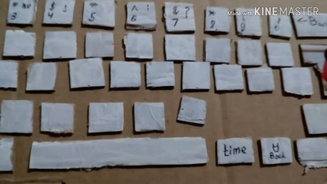 Ноутбук из картона!! Он заряжает телефон?!! смотреть онлайн