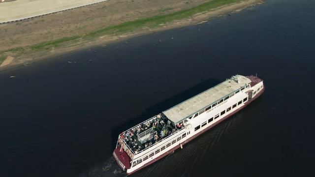 4к ТУРА l МОСТ ВЛЮБЛЕННЫХ l НАБЕРЕЖНАЯ l ТЮМЕНЬ смотреть онлайн