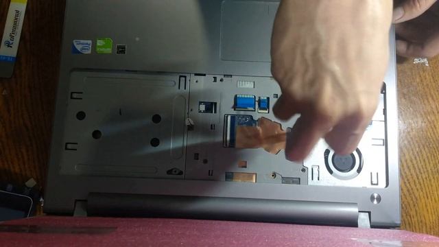 Разборка Lenovo IdeaPAD Z500. Как разобрать Lenovo IdeaPad Z500 смотреть онлайн