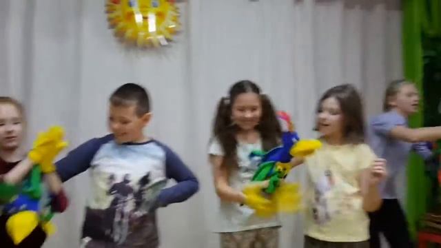 Занятия с детьми. Майя Родина. Театр "Кукляндия" смотреть онлайн