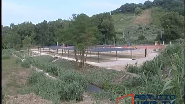 Rocca San Giovanni in via di ultimazione i lavori di restyling alla Foce 080713 смотреть онлайн