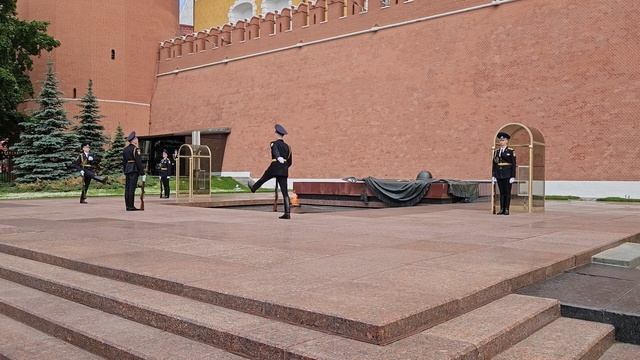 Москва. Кремль. Красная площадь, Храм Василия Блаженного, Успенский собор, ГУМ, Арбат и не только. смотреть онлайн