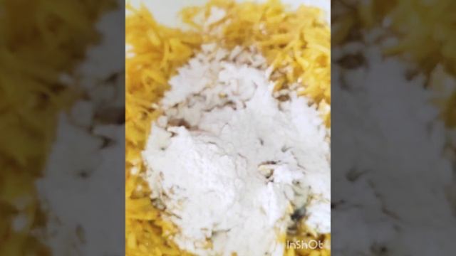 Драники (деруны) с луком и Цельнозерновой мукой. смотреть онлайн