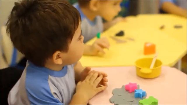 Erik Erikson’s 8 Stages of Psychosocial Development - Professional Education смотреть онлайн