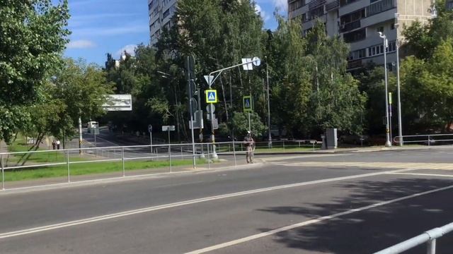Москва, Медведково, прогулка по парку, храм Серафима Саровского.