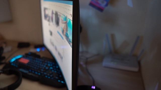 Телевизор Samsung Q70R. Почему QLED, а не OLED смотреть онлайн
