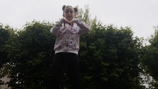 Танец под песню бабы смотреть онлайн