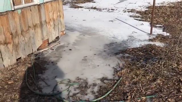 Большая вода ушла с подтапляемого садового участка,весенними,талыми водами. смотреть онлайн