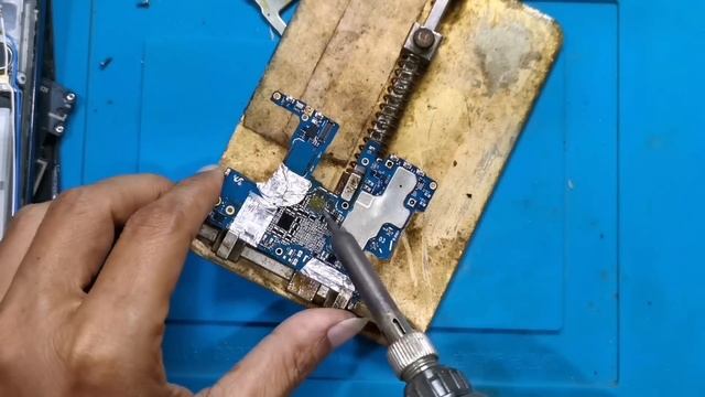 SERVIS HP SAMSUNG A52s Touchscreen gak Fungsi efek masuk air смотреть онлайн