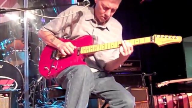Buzz Feiten @ Musician's Institute for D'Addario Day смотреть онлайн