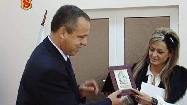 ОБЛАСТИЯТ УПРАВИТЕЛ НАГРАДИ АНЕЛИЯ АСЕНОВА КИОКУШИН КАН смотреть онлайн