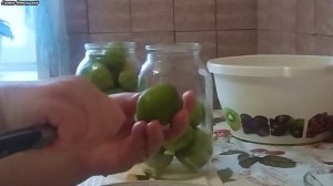 МАРИНОВАННЫЕ ЗЕЛЕНЫЕ ТОМАТЫ ФАРШИРОВАННЫЕ ЧЕСНОКОМ НА ЗИМУ.