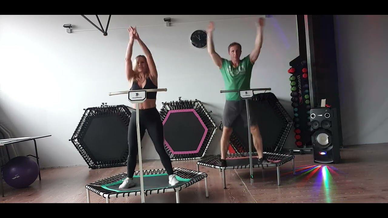 Jumping fitness экспресс тренировка , быстро круто эффективно! Джампинг фитнесс смотреть онлайн