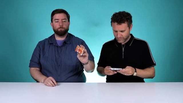 Irish People Try Idaho Candy Bars смотреть онлайн