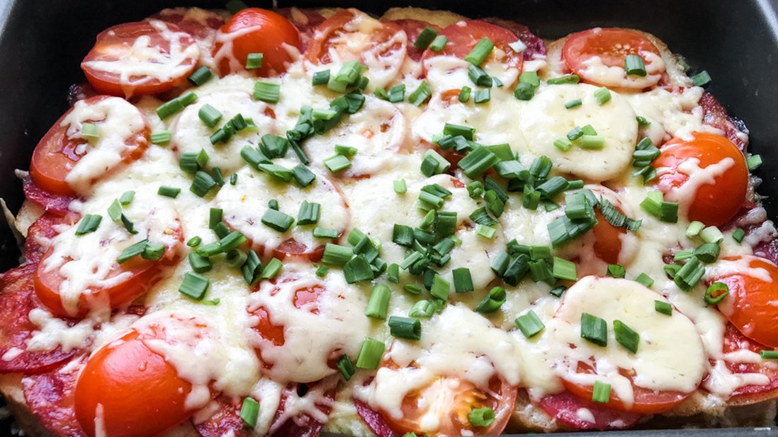 Когда нет времени, всегда готовлю эту вкусную пиццу. Быстрая пицца, вкусный и простой рецепт