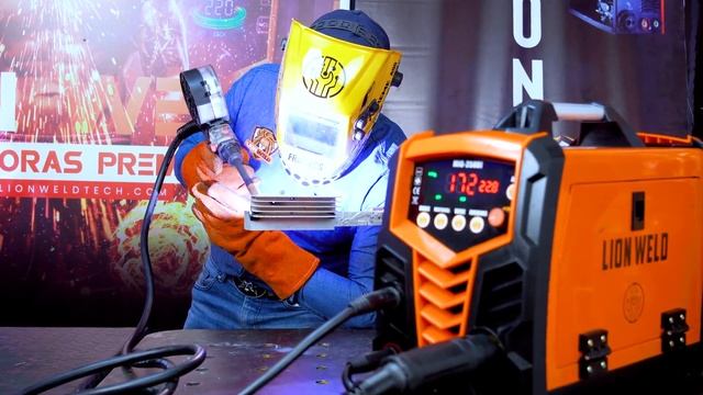 LIONWELD 250 MP - Maquina De Soldar Para Aluminio Con Antorcha SPOOL GUN