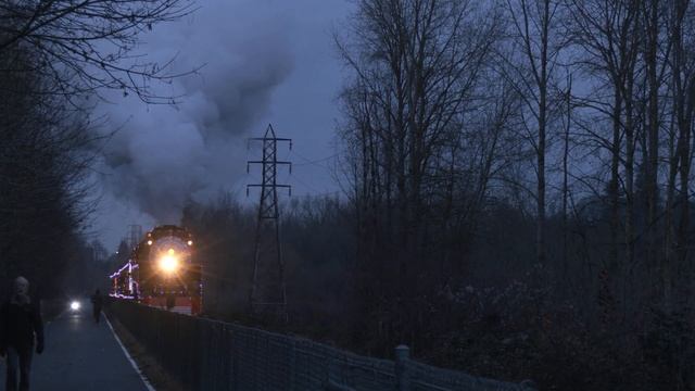 Christmas Trains - 4449 Holiday Express смотреть онлайн