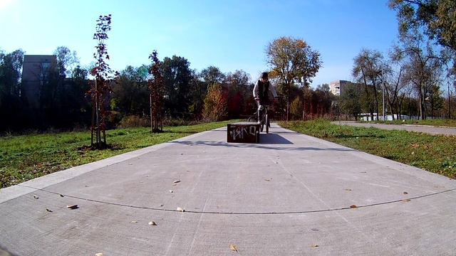 ПАЦАН ГОВОРИТ ЧТО У НЕГО ВСЁ СТРИТ И УТВЕРЖДАЕТ ЧТО.../THE BOY SAYS THAT HE HAS ANYTHING AND ... смотреть онлайн