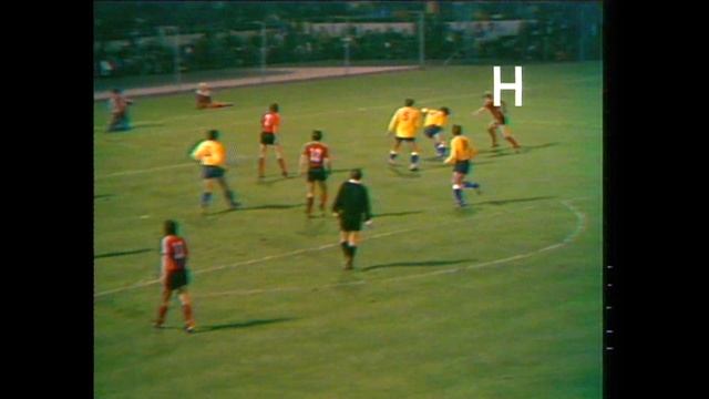 LEGENDARISCHE Topper | PSV - Ajax (20-09-1975) | Highlights смотреть онлайн