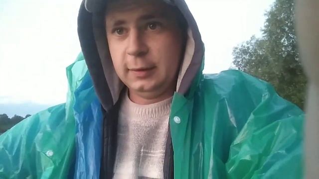 #Рыбалка на реке Сож. Поймал сома. Греюсь у костра. Жарю курицу смотреть онлайн