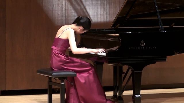 Tiffany Poon plays Chopin Ballade No. 4 in F minor, Op. 52 смотреть онлайн
