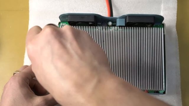 Как не сжечь крутое зарядное устройство ICharger 4010 Duo на 2000W [4K] смотреть онлайн