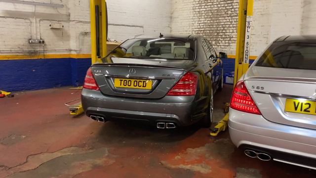 S65AMG V12 BiTurbo And S63AMG V8 BiTurbo Cold Start W221