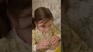 Как легко и быстро научить ребёнка пить таблетки?